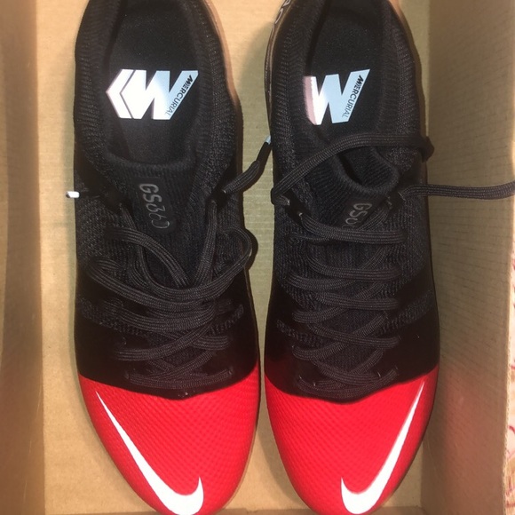 Nike soccer cleats - Picture 2 of 3